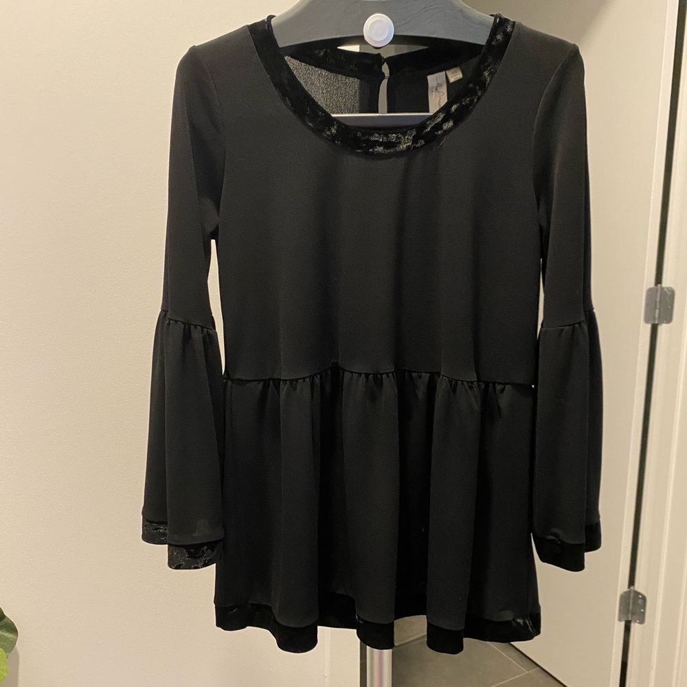 NWT Velvet trim peplum top - Evereve